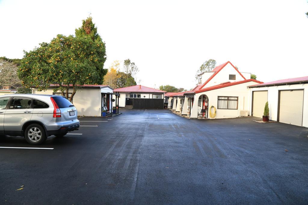 Papakura Motor Lodge & Motel Zewnętrze zdjęcie