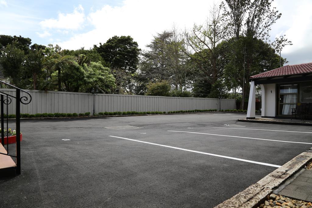Papakura Motor Lodge & Motel Zewnętrze zdjęcie
