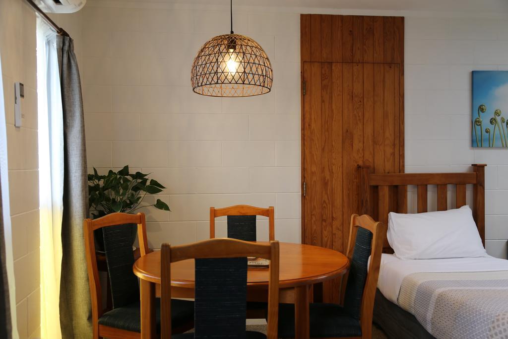 Papakura Motor Lodge & Motel Zewnętrze zdjęcie