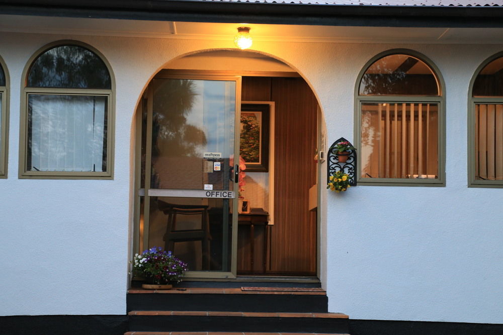Papakura Motor Lodge & Motel Zewnętrze zdjęcie