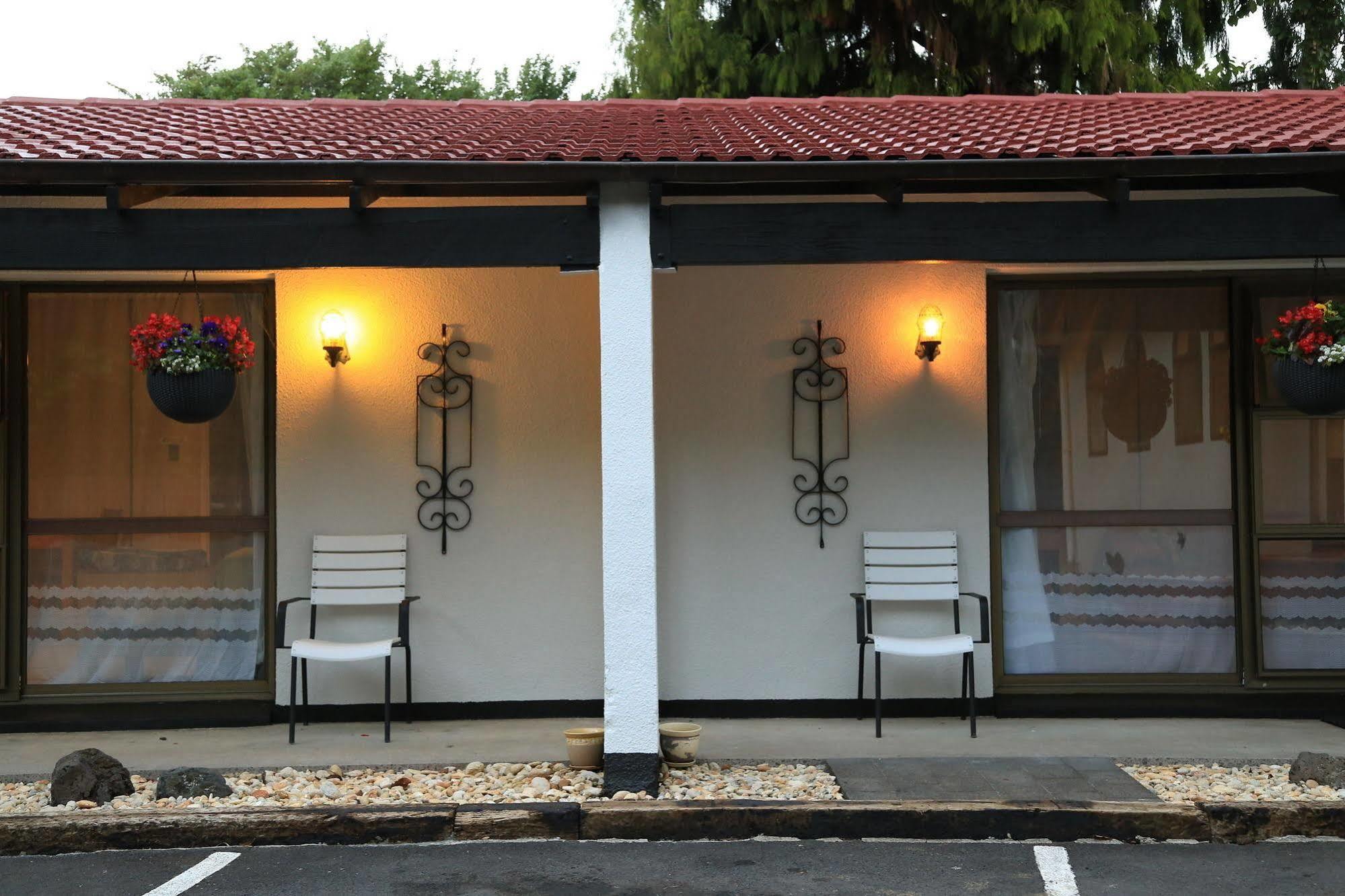Papakura Motor Lodge & Motel Zewnętrze zdjęcie