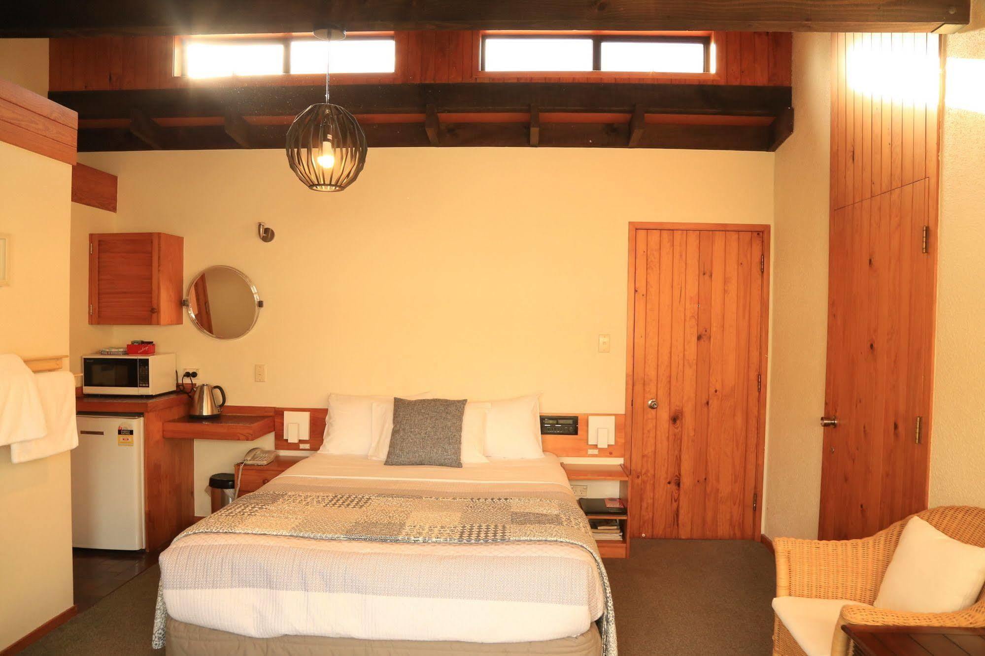 Papakura Motor Lodge & Motel Zewnętrze zdjęcie